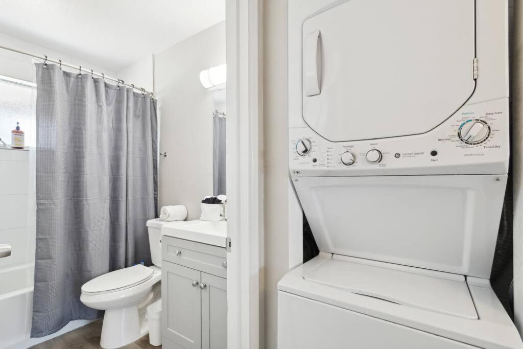 Viridian Biltmore With Pool Apartment *